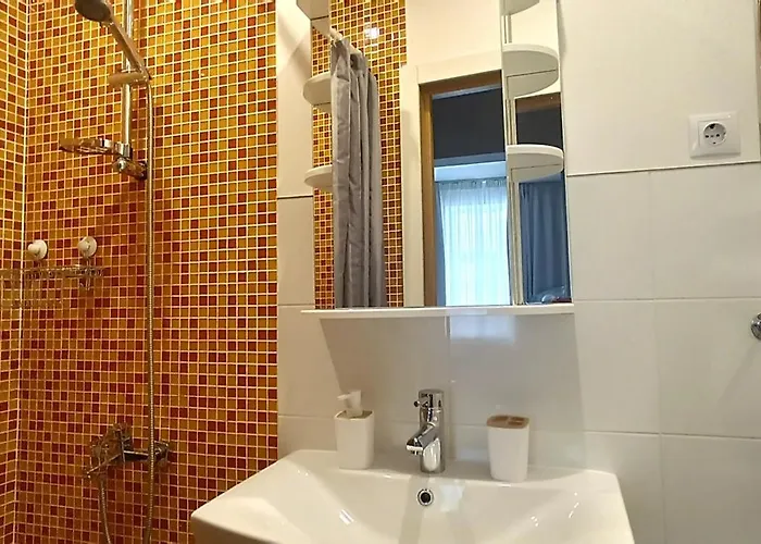 Old Town Two Bedroom Near Dome Square & Scenic Waterfront Riga