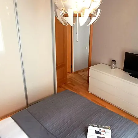 Dzīvoklis Old Town Two Bedroom Near Dome Square & Scenic Waterfront Riga