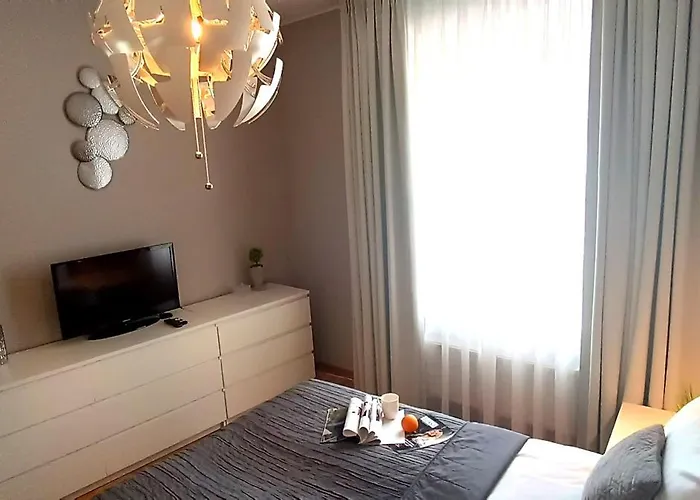 Old Town Two Bedroom Near Dome Square & Scenic Waterfront * Riga