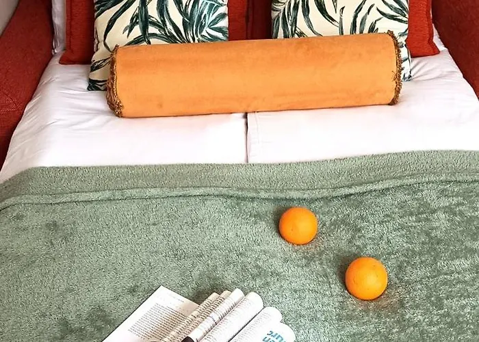 Apartment Old Town Two Bedroom Near Dome Square & Scenic Waterfront Riga