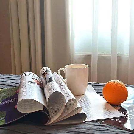 Old Town 2 Bedroom Near Dome Square & Scenic Waterfront דירה *
